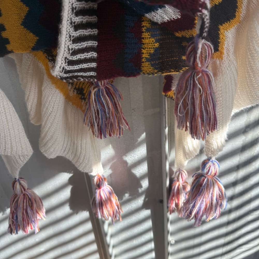 Multicolor Zigzag Patterned Knit Shawl - image 3